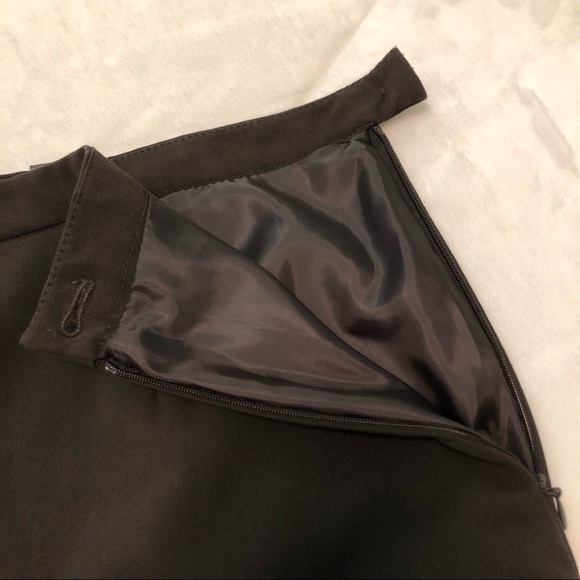 ๐ค Tahari Layered Skirt - Picture 5 of 8